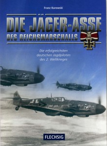 Deze afbeelding heeft een leeg alt-attribuut; de bestandsnaam is DU-LW-Jagdflieger-asse.klein_-220x300.jpg